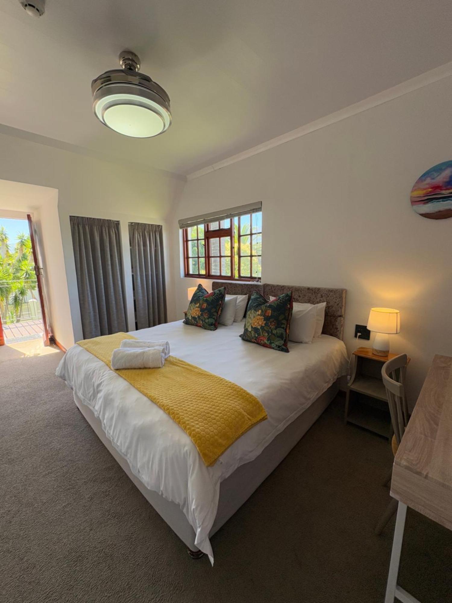 Be At Rest Accommodation George Luaran gambar